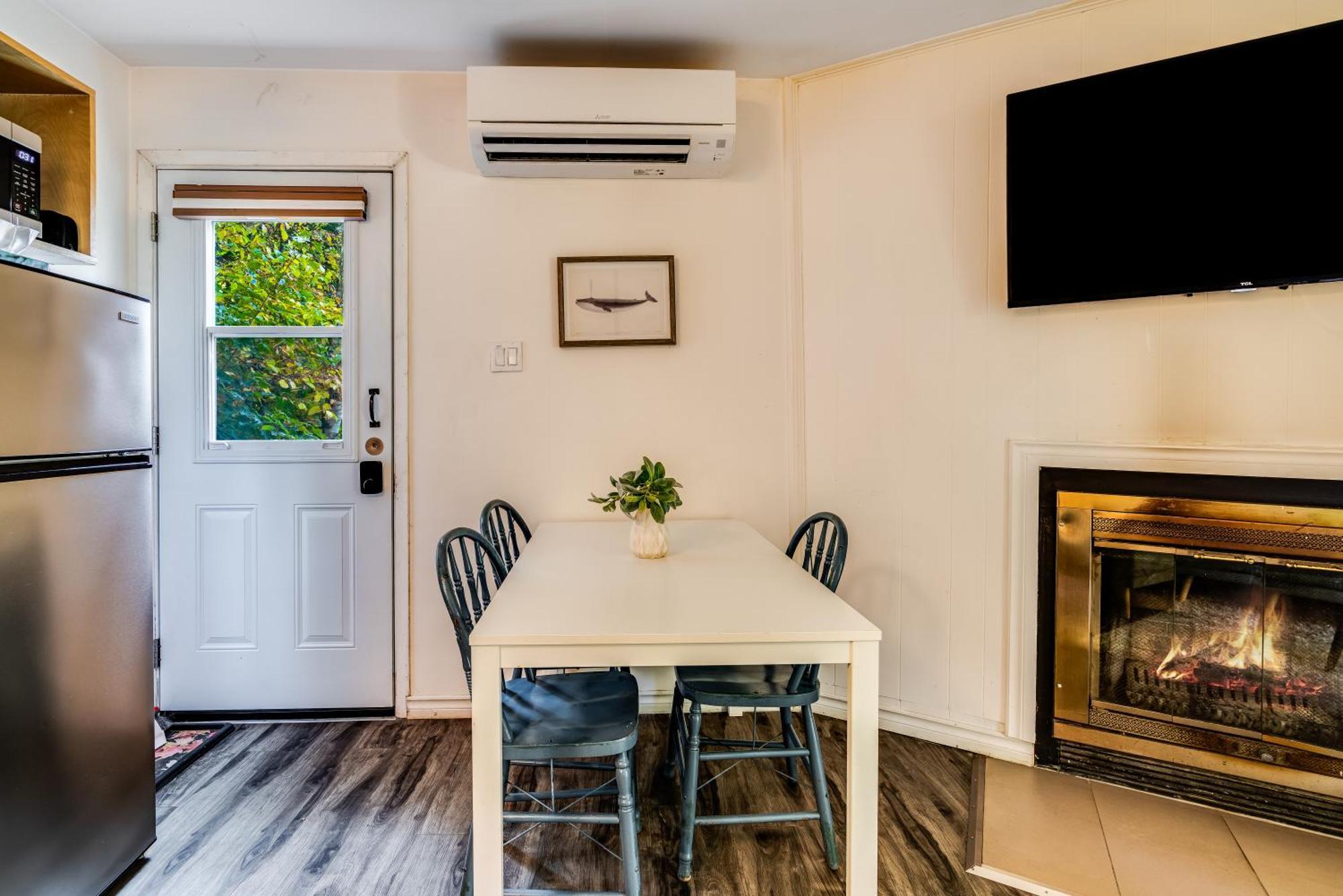 הוילה Dwight Muskoka Waterfront Retreat מראה חיצוני תמונה